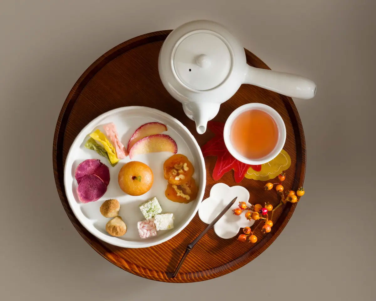 Dessert: Juwak Set (Traditional Korean Sweets)